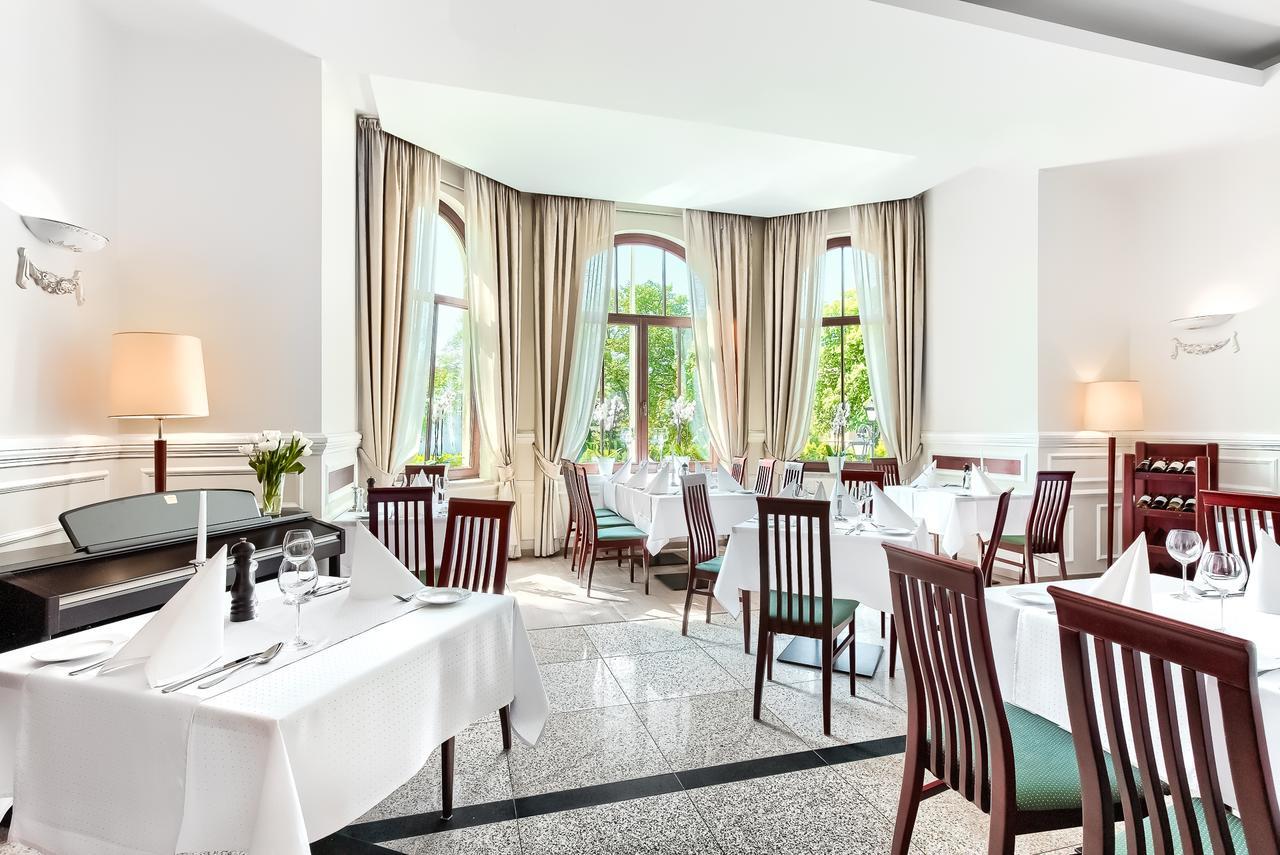 Hotel Atrium Шчечин Екстериор снимка